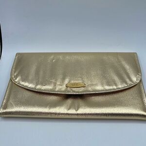 Vintage Gold clutch in excellent condition. H logo